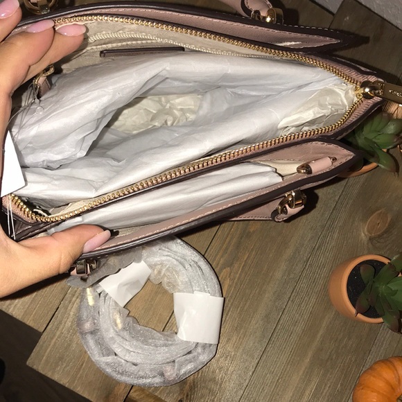 Michael Kors bag - Picture 4 of 5